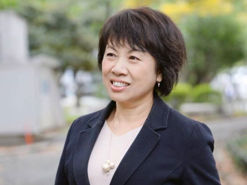 エクラ 山本恵