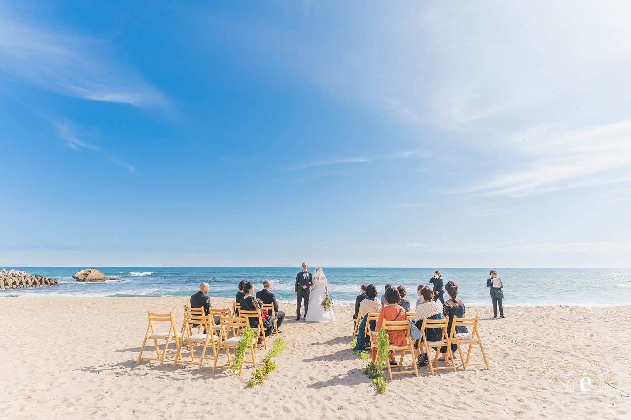 日立 うのしまヴィラ 海 結婚式 家族婚 浜辺 ビーチ 挙式 コロナ禍 少人数 宿泊 旅 カフェ 水戸 エクラ