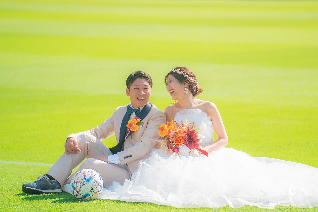 カシマサッカースタジアム 鹿島サッカースタジアム 挙式 結婚式 写真 ウェディング サッカー 趣味 アントラーズ ウェディングフォト ユニフォーム 水戸エクラ エクラ