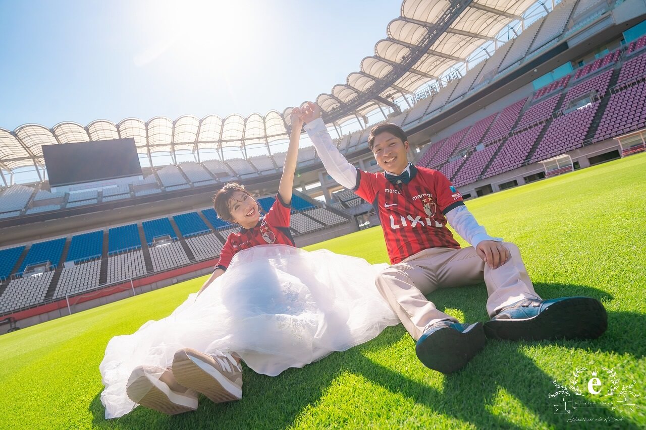 カシマサッカースタジアム 鹿島サッカースタジアム 挙式 結婚式 写真 ウェディング サッカー 趣味 アントラーズ ウェディングフォト ユニフォーム 水戸エクラ エクラ