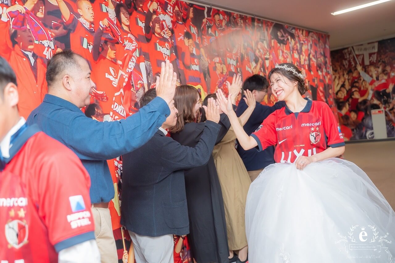 カシマサッカースタジアム 鹿島サッカースタジアム 挙式 結婚式 写真 ウェディング サッカー 趣味 アントラーズ ウェディングフォト ユニフォーム 水戸エクラ エクラ