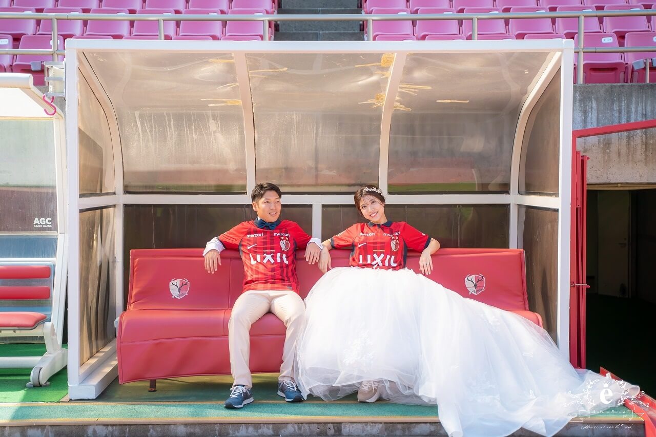 カシマサッカースタジアム 鹿島サッカースタジアム 挙式 結婚式 写真 ウェディング サッカー 趣味 アントラーズ ウェディングフォト ユニフォーム 水戸エクラ エクラ