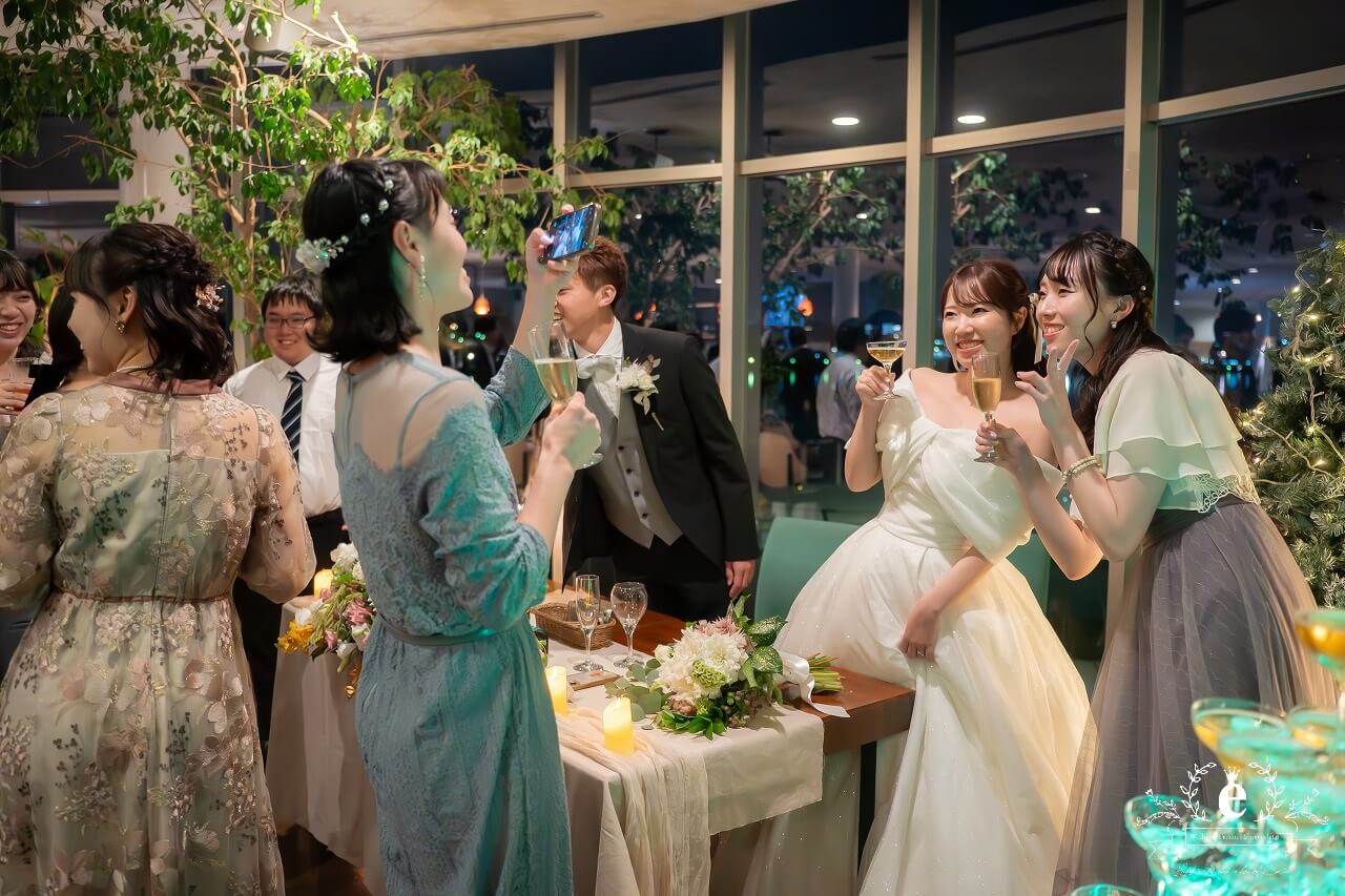 好文カフェ 千波湖 レストラン カフェ 水戸ウェディングパーティー 1.5次会 カジュアル ブッフェ 友人 結婚式 持ち込み ナイトウェディング シャンパンタワー 水戸結婚式 アットホーム 自由 フォト 写真 おしゃれ エクラ プロデュース会社