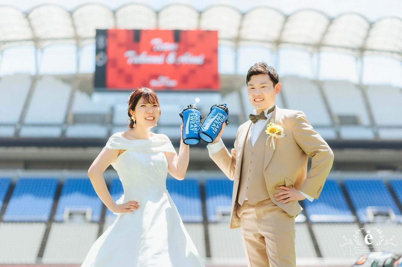 カシマサッカースタジアム カシマスタジアム カシマスタジアム前撮り スタジアム前撮り サッカー前撮り サッカーフォトウェディング ピッチ サッカー 茨城前撮り 茨城フォトウェディング スポーツ 趣味 自由 ユニフォーム 背番号 KASHIMA　鹿嶋市 エクラ スタジオ ロケ