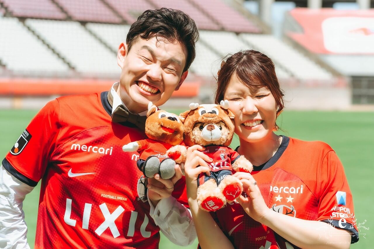 カシマサッカースタジアム カシマスタジアム カシマスタジアム前撮り スタジアム前撮り サッカー前撮り サッカーフォトウェディング ピッチ サッカー 茨城前撮り 茨城フォトウェディング スポーツ 趣味 自由 ユニフォーム 背番号 KASHIMA　鹿嶋市 エクラ スタジオ ロケ