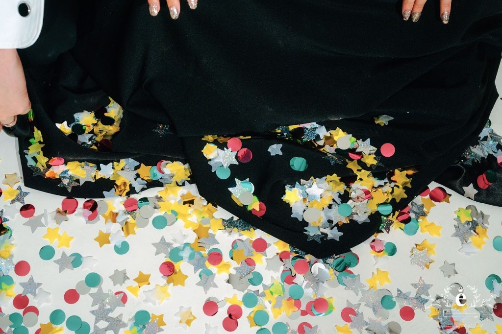 鯨ヶ丘商店街 板谷坂 まいづる第一公園 実家 スタジオ 丸ライト カラーライティング 水戸街中 水戸夜 水戸前撮り 水戸フォトウェディング ナイトフォトウェディング 公園 茨城前撮り 茨城フォトウェディング コンフェッティー デニム 革ジャン 私服 自由 持ち込み おしゃれ 撮影 ロケ撮影 スタジオ撮影 夜