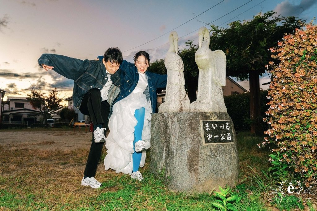 鯨ヶ丘商店街 板谷坂 まいづる第一公園 実家 スタジオ 丸ライト カラーライティング 水戸街中 水戸夜 水戸前撮り 水戸フォトウェディング ナイトフォトウェディング 公園 茨城前撮り 茨城フォトウェディング コンフェッティー デニム 革ジャン 私服 自由 持ち込み おしゃれ 撮影 ロケ撮影 スタジオ撮影 夜