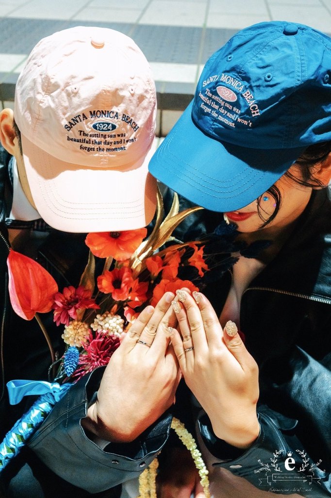 鯨ヶ丘商店街 板谷坂 まいづる第一公園 実家 スタジオ 丸ライト カラーライティング 水戸街中 水戸夜 水戸前撮り 水戸フォトウェディング ナイトフォトウェディング 公園 茨城前撮り 茨城フォトウェディング コンフェッティー デニム 革ジャン 私服 自由 持ち込み おしゃれ 撮影 ロケ撮影 スタジオ撮影 夜