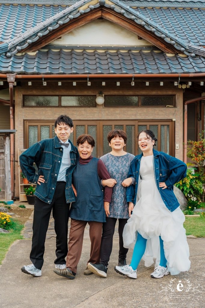 鯨ヶ丘商店街 板谷坂 まいづる第一公園 実家 スタジオ 丸ライト カラーライティング 水戸街中 水戸夜 水戸前撮り 水戸フォトウェディング ナイトフォトウェディング 公園 茨城前撮り 茨城フォトウェディング コンフェッティー デニム 革ジャン 私服 自由 持ち込み おしゃれ 撮影 ロケ撮影 スタジオ撮影 夜