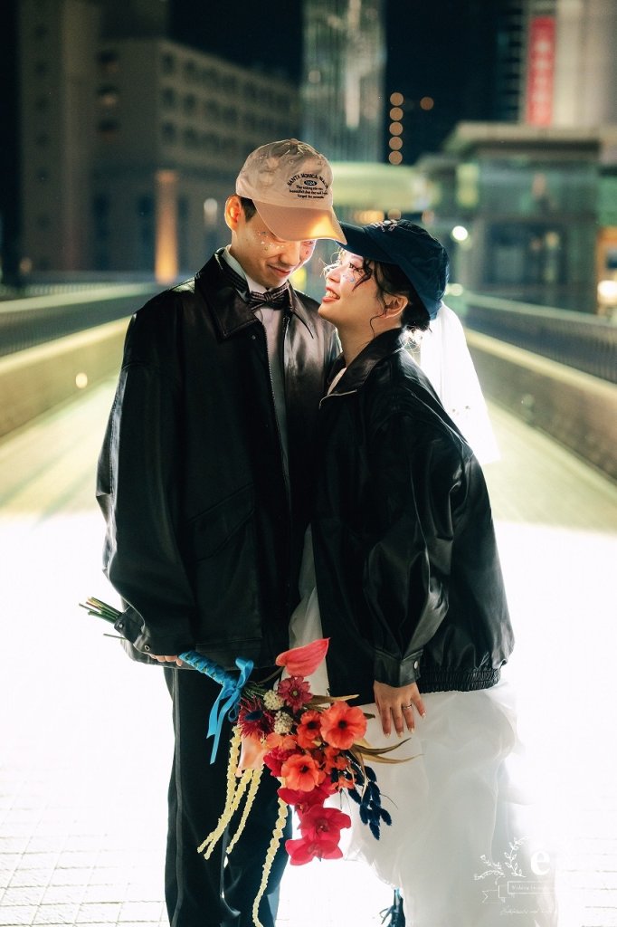 鯨ヶ丘商店街 板谷坂 まいづる第一公園 実家 スタジオ 丸ライト カラーライティング 水戸街中 水戸夜 水戸前撮り 水戸フォトウェディング ナイトフォトウェディング 公園 茨城前撮り 茨城フォトウェディング コンフェッティー デニム 革ジャン 私服 自由 持ち込み おしゃれ 撮影 ロケ撮影 スタジオ撮影 夜