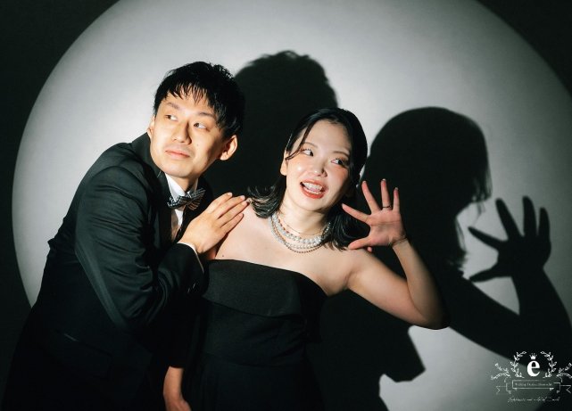 鯨ヶ丘商店街 板谷坂 まいづる第一公園 実家 スタジオ 丸ライト カラーライティング 水戸街中 水戸夜 水戸前撮り 水戸フォトウェディング ナイトフォトウェディング 公園 茨城前撮り 茨城フォトウェディング コンフェッティー デニム 革ジャン 私服 自由 持ち込み おしゃれ 撮影 ロケ撮影 スタジオ撮影 夜