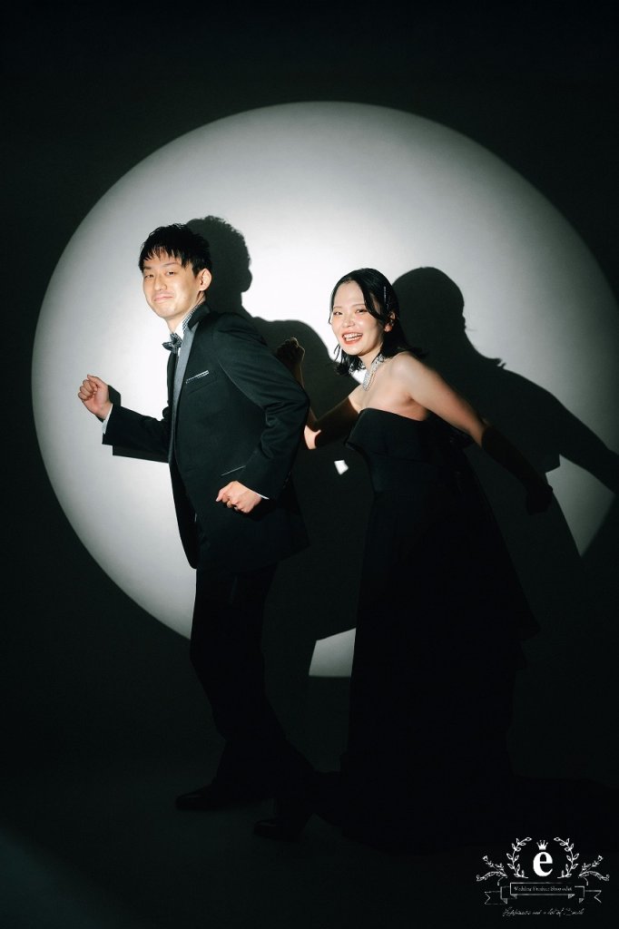 鯨ヶ丘商店街 板谷坂 まいづる第一公園 実家 スタジオ 丸ライト カラーライティング 水戸街中 水戸夜 水戸前撮り 水戸フォトウェディング ナイトフォトウェディング 公園 茨城前撮り 茨城フォトウェディング コンフェッティー デニム 革ジャン 私服 自由 持ち込み おしゃれ 撮影 ロケ撮影 スタジオ撮影 夜