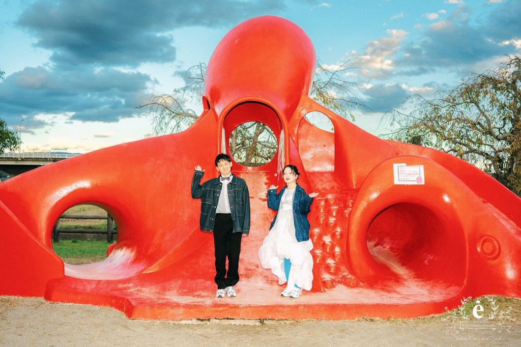 鯨ヶ丘商店街 板谷坂 まいづる第一公園 実家 スタジオ 丸ライト カラーライティング 水戸街中 水戸夜 水戸前撮り 水戸フォトウェディング ナイトフォトウェディング 公園 茨城前撮り 茨城フォトウェディング コンフェッティー デニム 革ジャン 私服 自由 持ち込み おしゃれ 撮影 ロケ撮影 スタジオ撮影 夜
