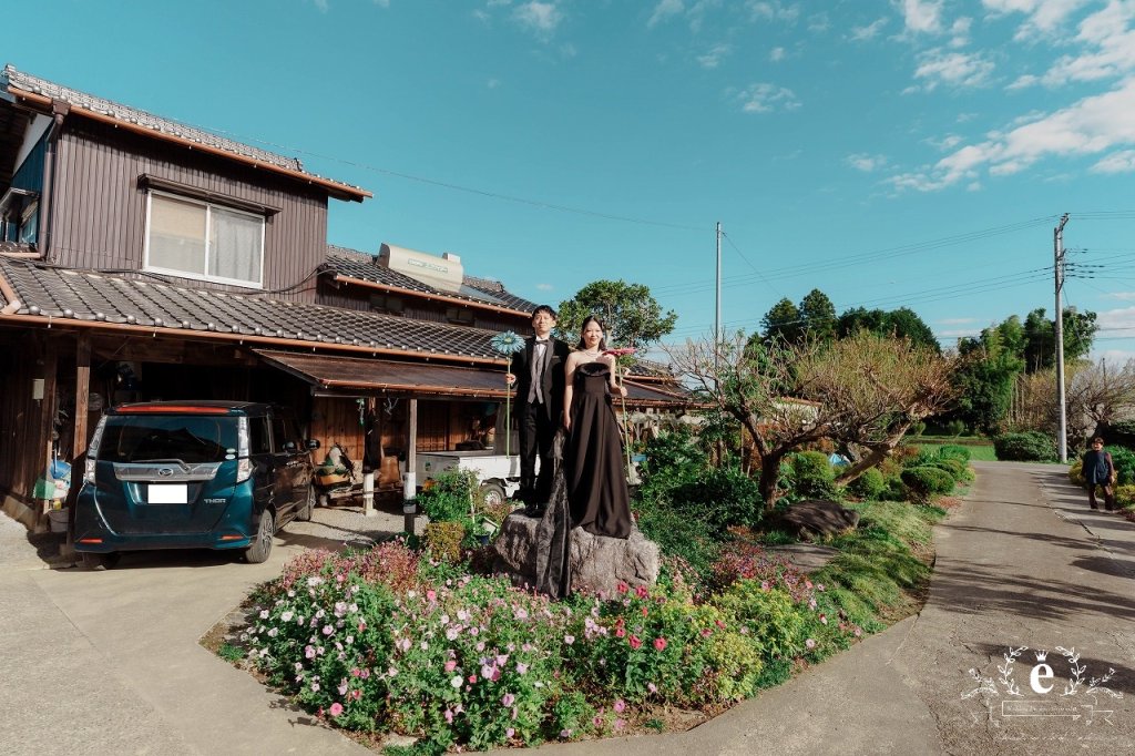 鯨ヶ丘商店街 板谷坂 まいづる第一公園 実家 スタジオ 丸ライト カラーライティング 水戸街中 水戸夜 水戸前撮り 水戸フォトウェディング ナイトフォトウェディング 公園 茨城前撮り 茨城フォトウェディング コンフェッティー デニム 革ジャン 私服 自由 持ち込み おしゃれ 撮影 ロケ撮影 スタジオ撮影 夜
