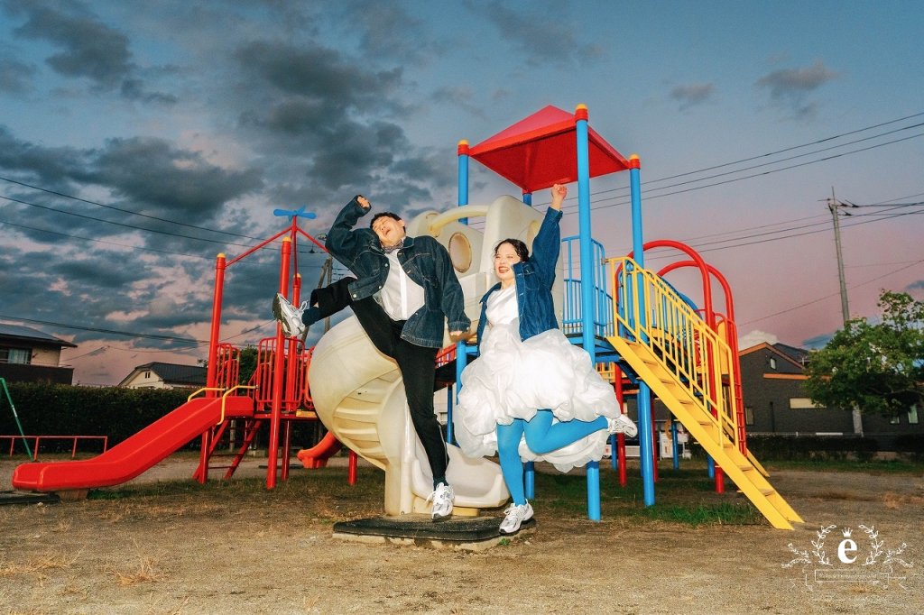 鯨ヶ丘商店街 板谷坂 まいづる第一公園 実家 スタジオ 丸ライト カラーライティング 水戸街中 水戸夜 水戸前撮り 水戸フォトウェディング ナイトフォトウェディング 公園 茨城前撮り 茨城フォトウェディング コンフェッティー デニム 革ジャン 私服 自由 持ち込み おしゃれ 撮影 ロケ撮影 スタジオ撮影 夜