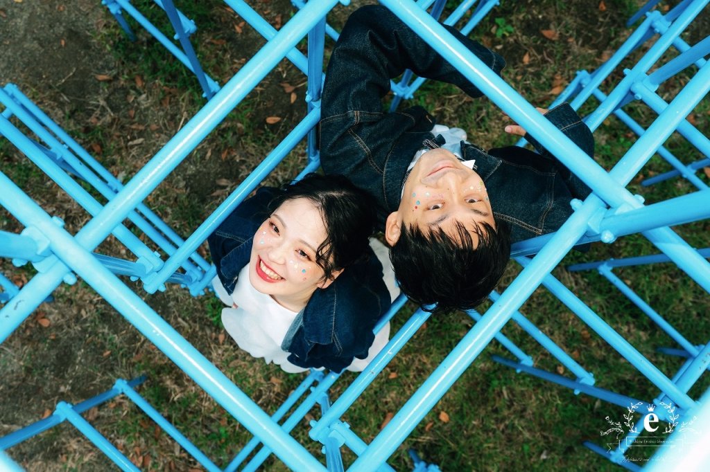 鯨ヶ丘商店街 板谷坂 まいづる第一公園 実家 スタジオ 丸ライト カラーライティング 水戸街中 水戸夜 水戸前撮り 水戸フォトウェディング ナイトフォトウェディング 公園 茨城前撮り 茨城フォトウェディング コンフェッティー デニム 革ジャン 私服 自由 持ち込み おしゃれ 撮影 ロケ撮影 スタジオ撮影 夜