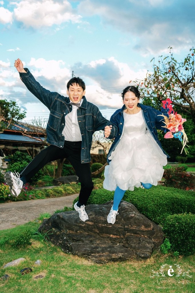 鯨ヶ丘商店街 板谷坂 まいづる第一公園 実家 スタジオ 丸ライト カラーライティング 水戸街中 水戸夜 水戸前撮り 水戸フォトウェディング ナイトフォトウェディング 公園 茨城前撮り 茨城フォトウェディング コンフェッティー デニム 革ジャン 私服 自由 持ち込み おしゃれ 撮影 ロケ撮影 スタジオ撮影 夜